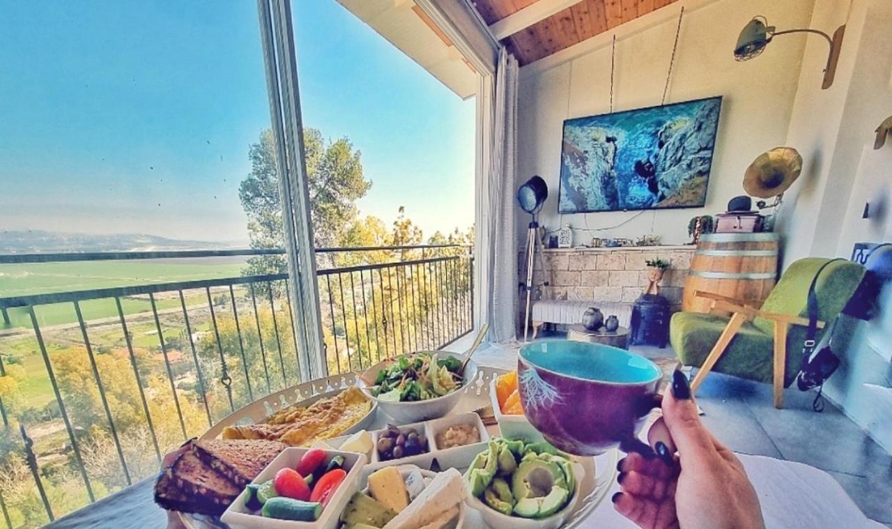 Appartement על קצה ההר à Yoqne'am Extérieur photo